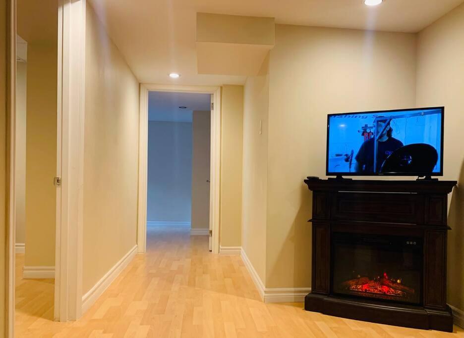 Finished 2 Bedroom Apartment In An Upscale Area Of Ajax Zewnętrze zdjęcie